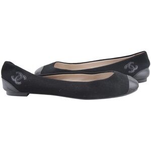 CHANEL Black fabric Loafers with Logo